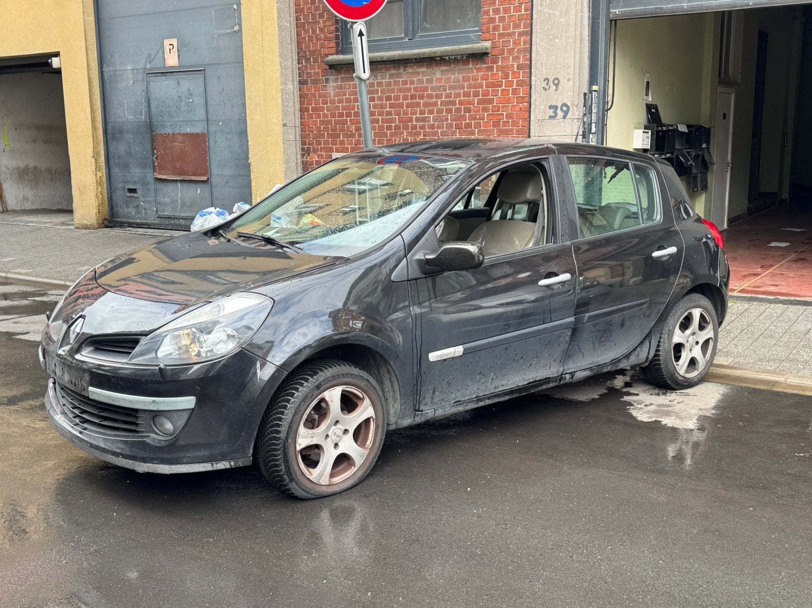 CLIO3 INTITIALE EMBREYAGE HS 1.6i 1 CARTE GRISE, Autos, Achat, Particulier, Essence, Clio