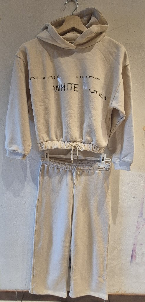 Ensemble Meilisa Bai - 14 ans- sweat à capuche court+jogging, Enlèvement ou Envoi, Ensemble, Comme neuf, Meilisa Bai