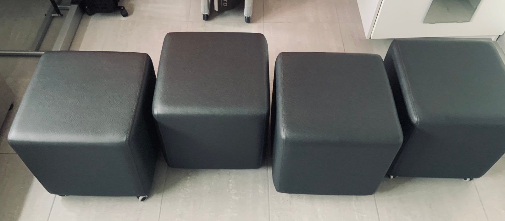 4 degelijke poefen., Ophalen, Alle stijlen., Vierkant, Minder dan 50 cm