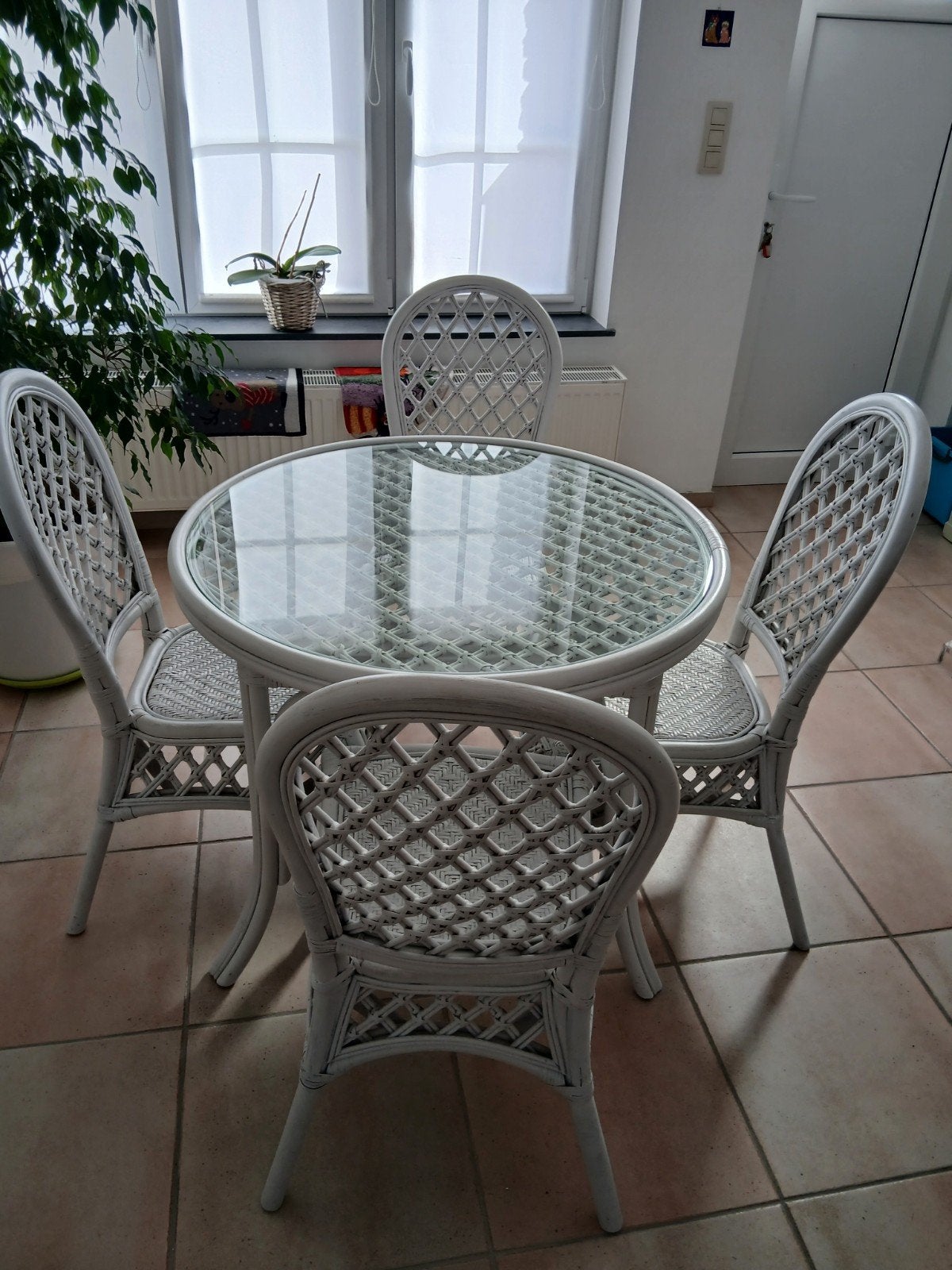 table plateau verre + 4 chaises rotin, Gris, Osier ou Rotin, Enlèvement, Utilisé