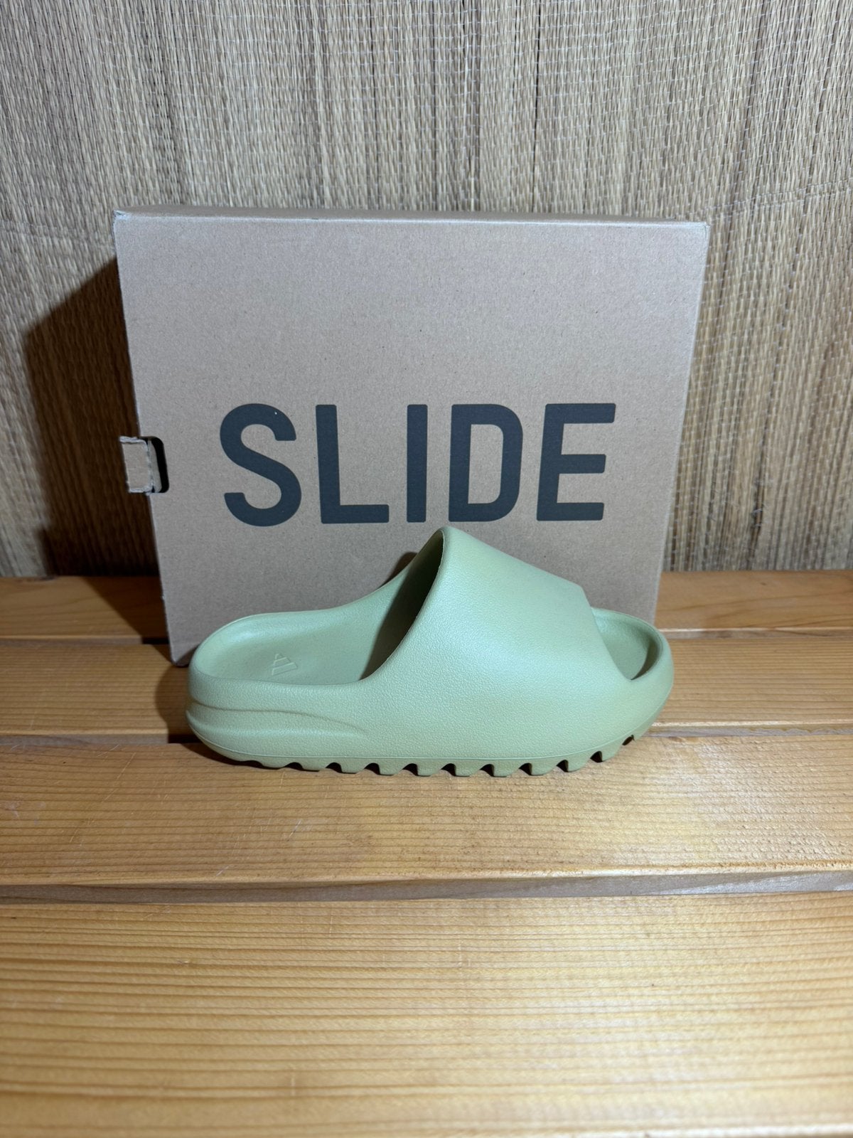 adidas Yeezy Slide Resin, Ophalen of Verzenden, Nieuw