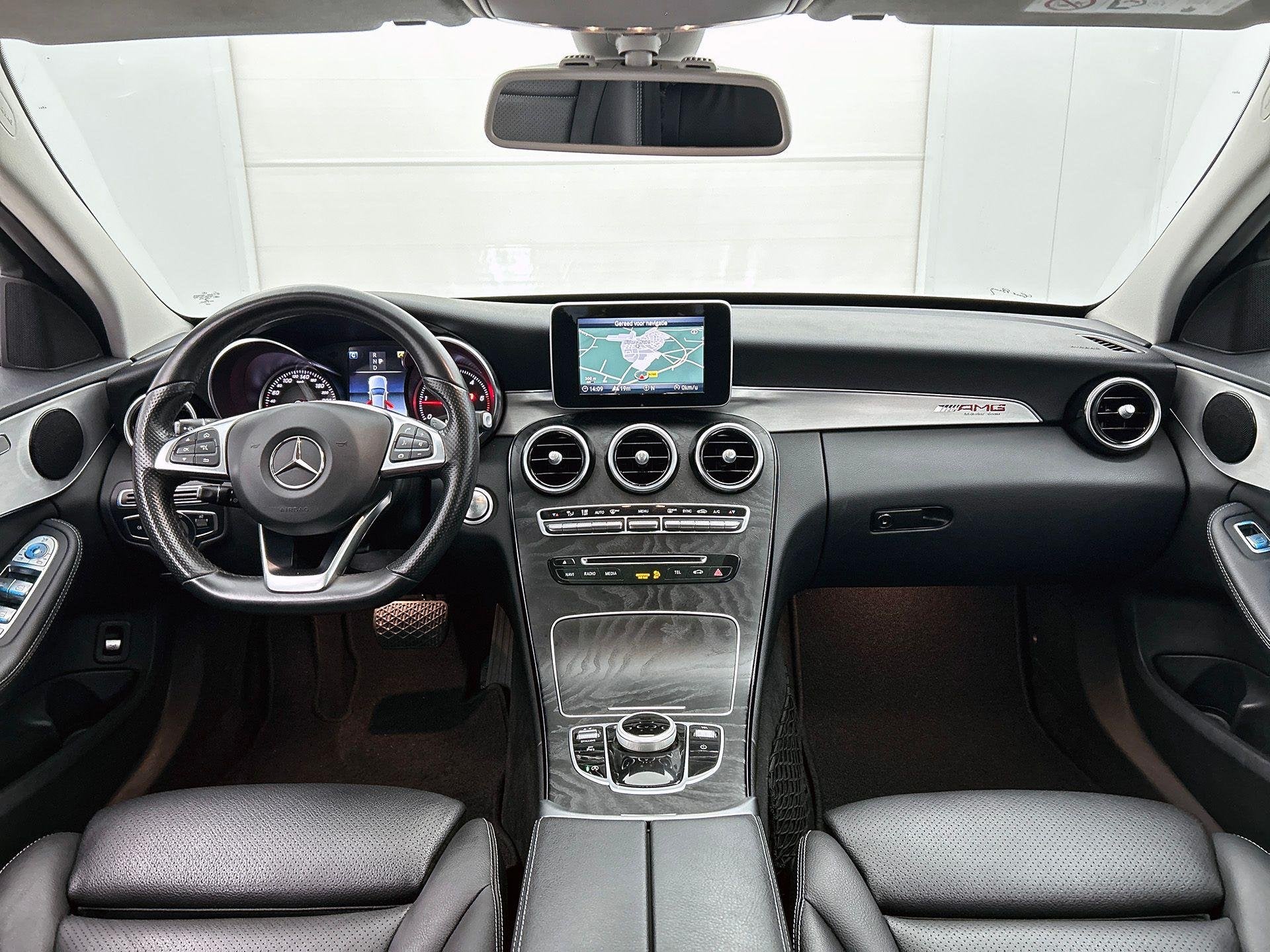 Mercedes-Benz C-Klasse 200 D Break AMG Line | Panoramisch Da, Auto's, Mercedes-Benz, Automatische klimaatregeling, 4 cilinders