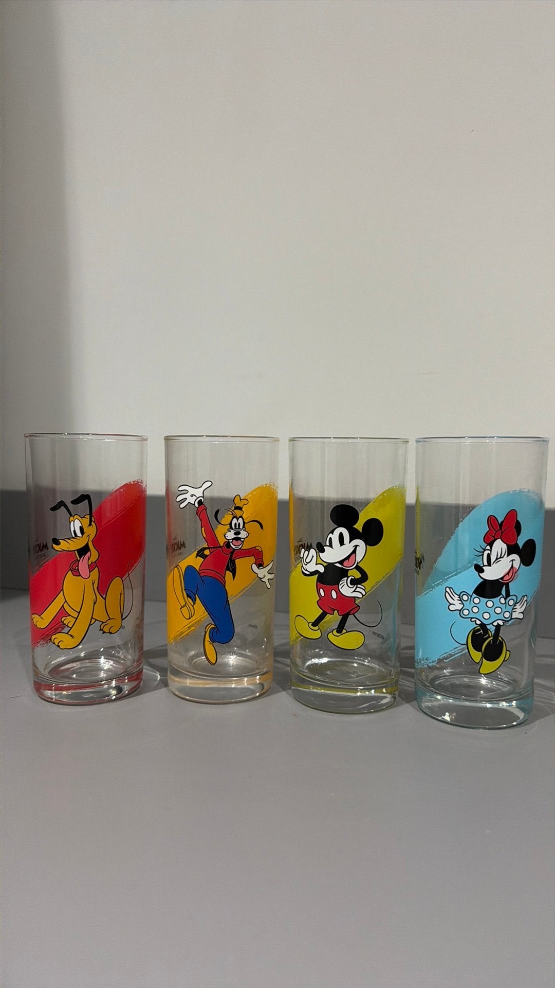 4 disney glazen, Ophalen, Zo goed als nieuw