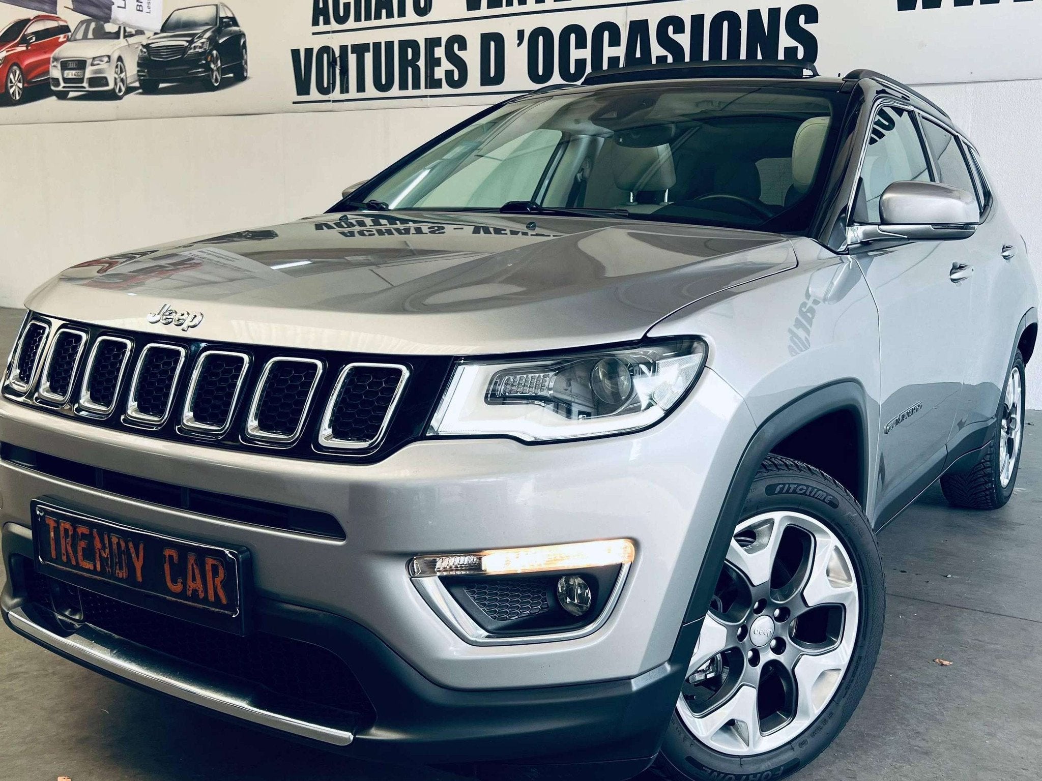 Jeep Compass 1.4 Turbo 4x2 Limited+GPS+CUIR+PANO+CARNET+GARA, Autos, Jeep, Cuir, Argent ou Gris, Achat, Euro 6