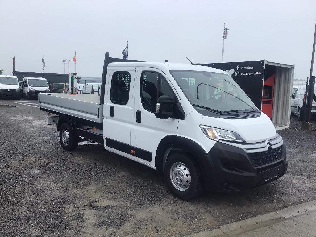 citroen jumper laadbak 2023 24000km 7plaatsen 22900e ex, Auto's, Bestelwagens en Lichte vracht, Bedrijf, Te koop, ABS, Airbags