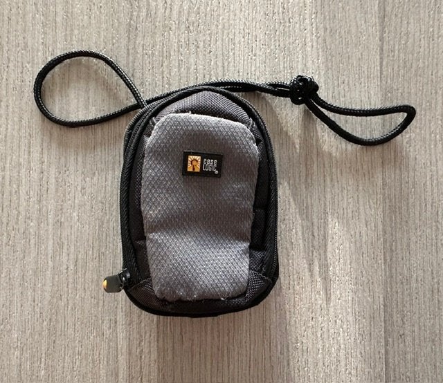 Hoesje voor fototoestel Case Logic (nr2192a), Gebruikt, Hoes, Ophalen of Verzenden, Grijs