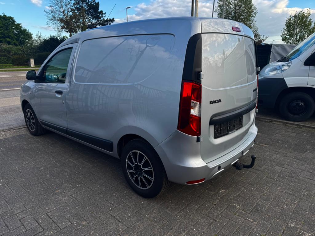 Dacia Dokker 1.5 diesel lichte vracht, Auto's, Dacia, Stof, 4 cilinders, Bedrijf