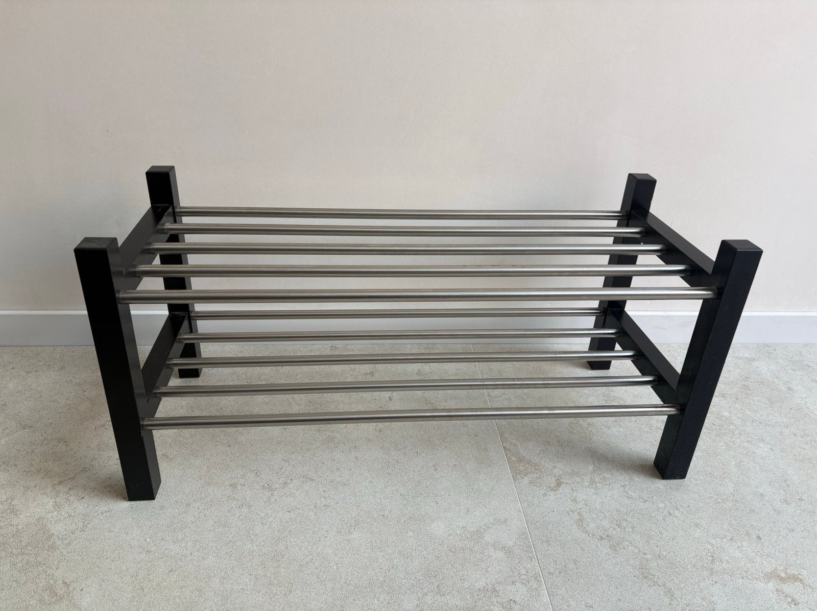Schoenenrek Ikea, Enlèvement, Utilisé