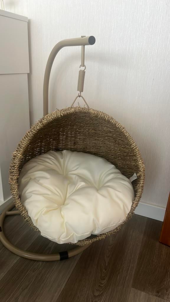 Fauteuil suspendu pour chat jamais utilise, Enlèvement, Comme neuf