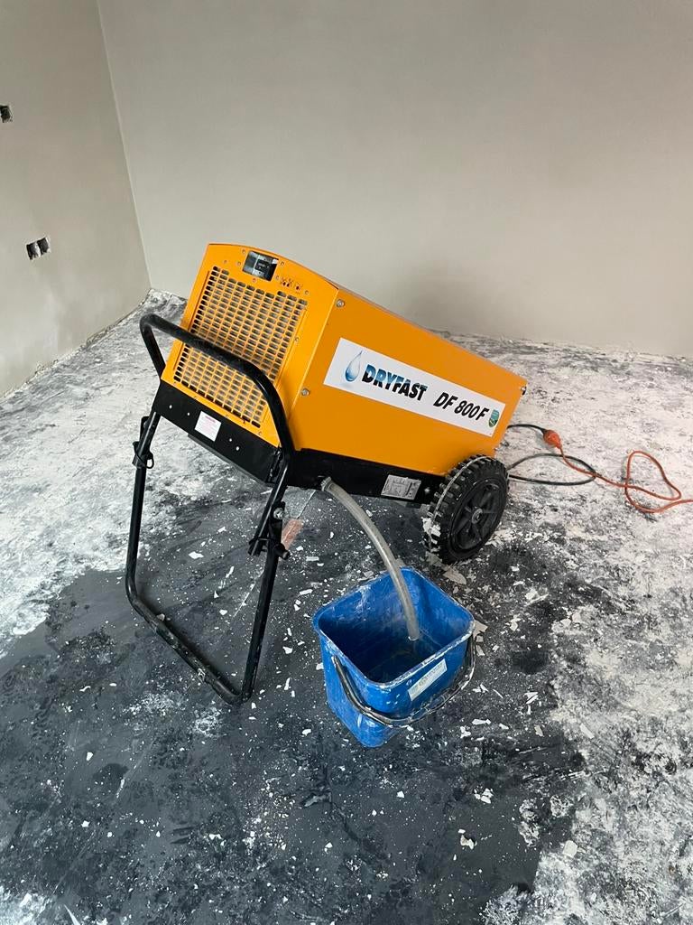 Luchtontvochtiger voor de bouw, Ophalen