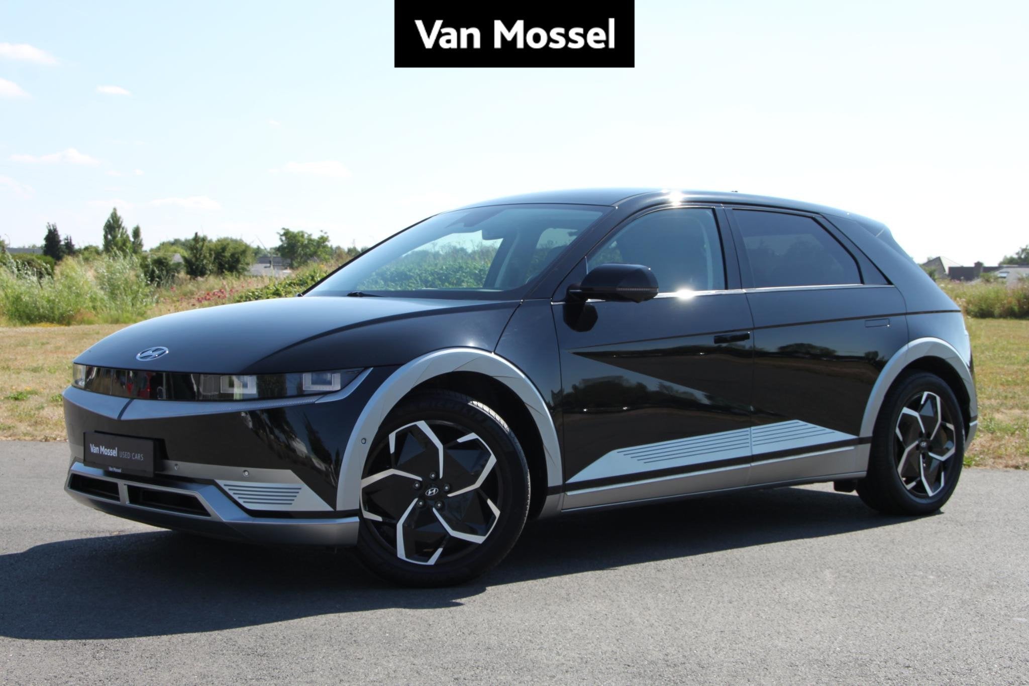 Hyundai IONIQ 5 Balance 73 kWh HTRAC AWD, Auto's, Automaat, Stof, Gebruikt, Zwart