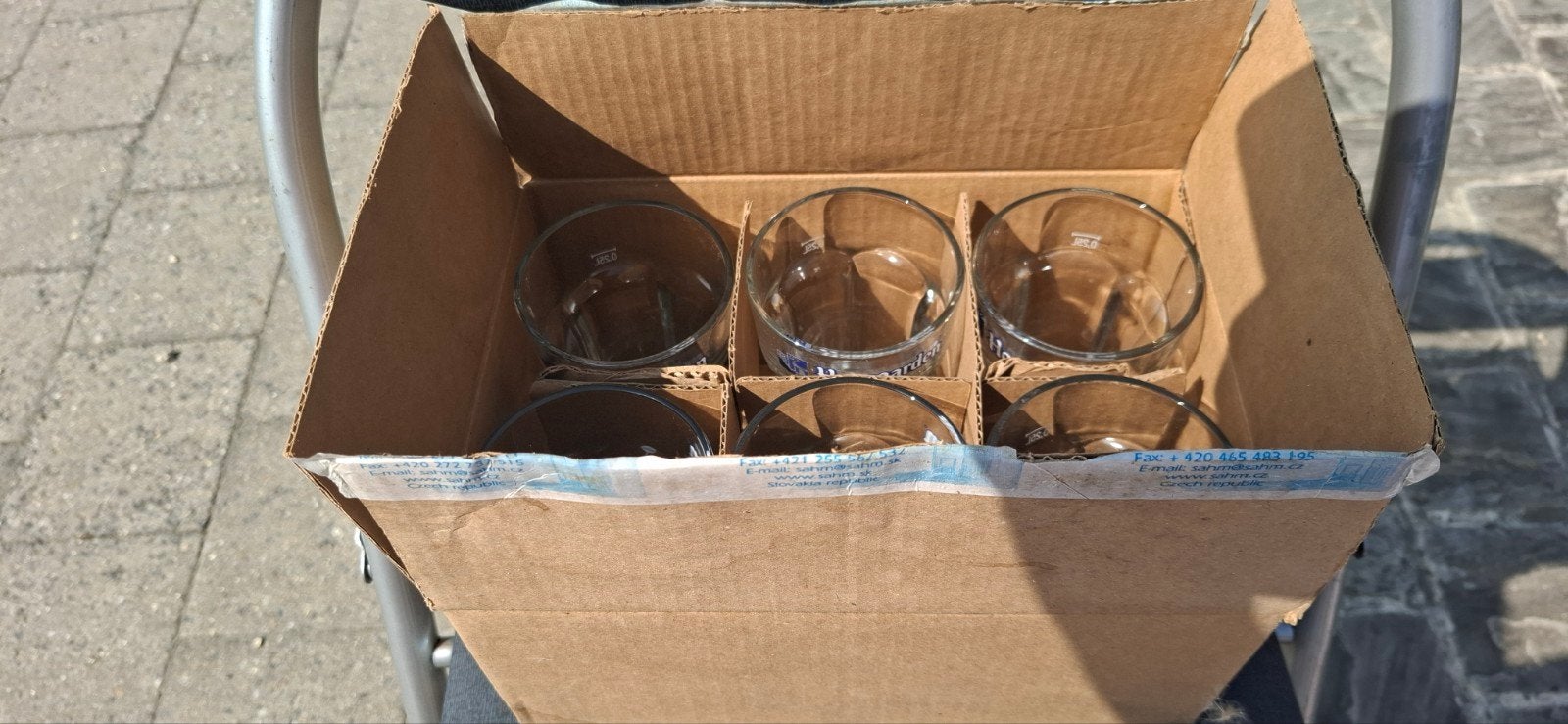 6 glazen van Hoegaarden 6 €, Ophalen