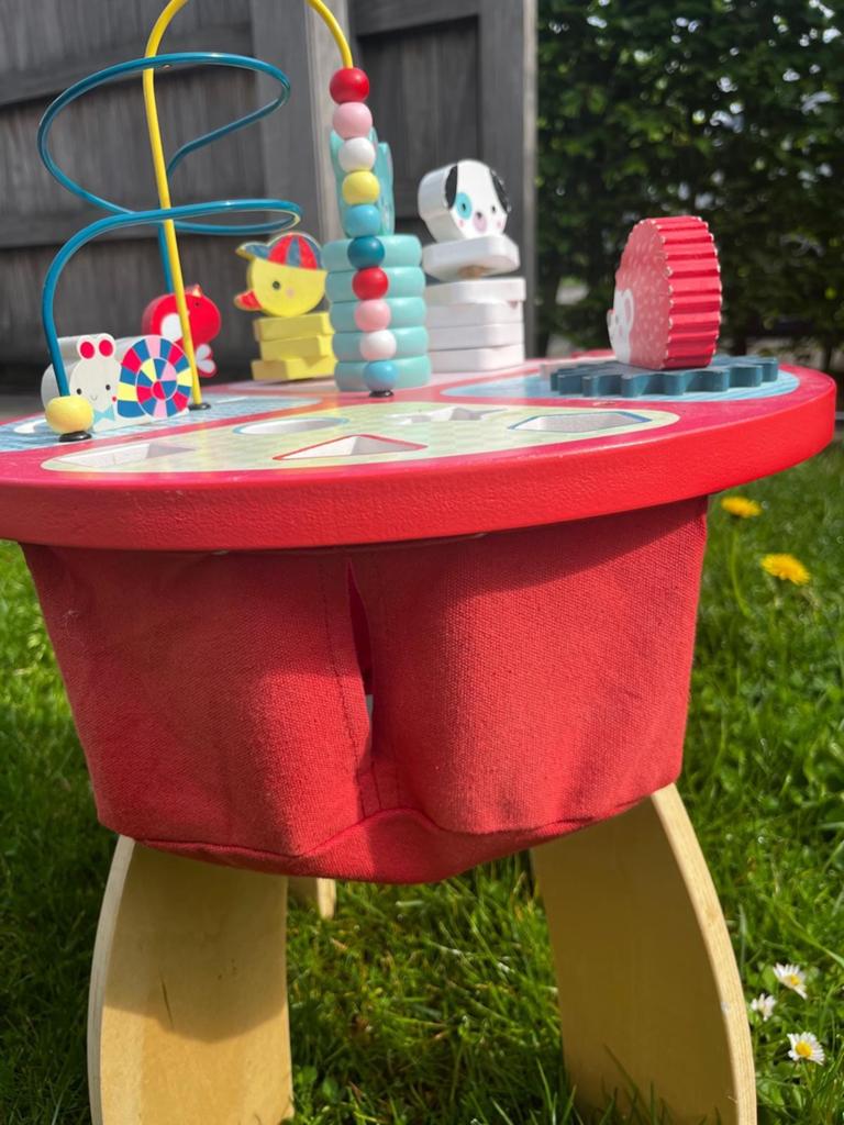 Speeltafeltje mooie staat, Enfants & Bébés, Jouets | Tables de jeux, Enlèvement