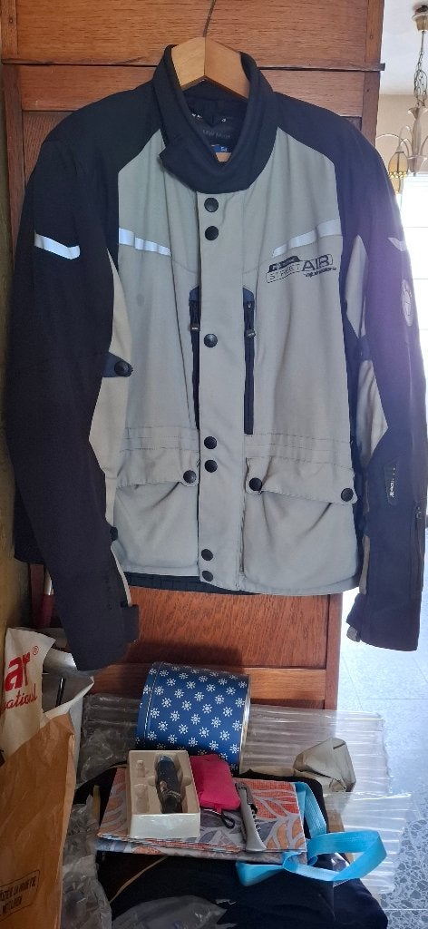 Gilet de moto BMW STREET AIR, Vêtements | Hommes, Vêtements Homme Autre, Comme neuf, Enlèvement