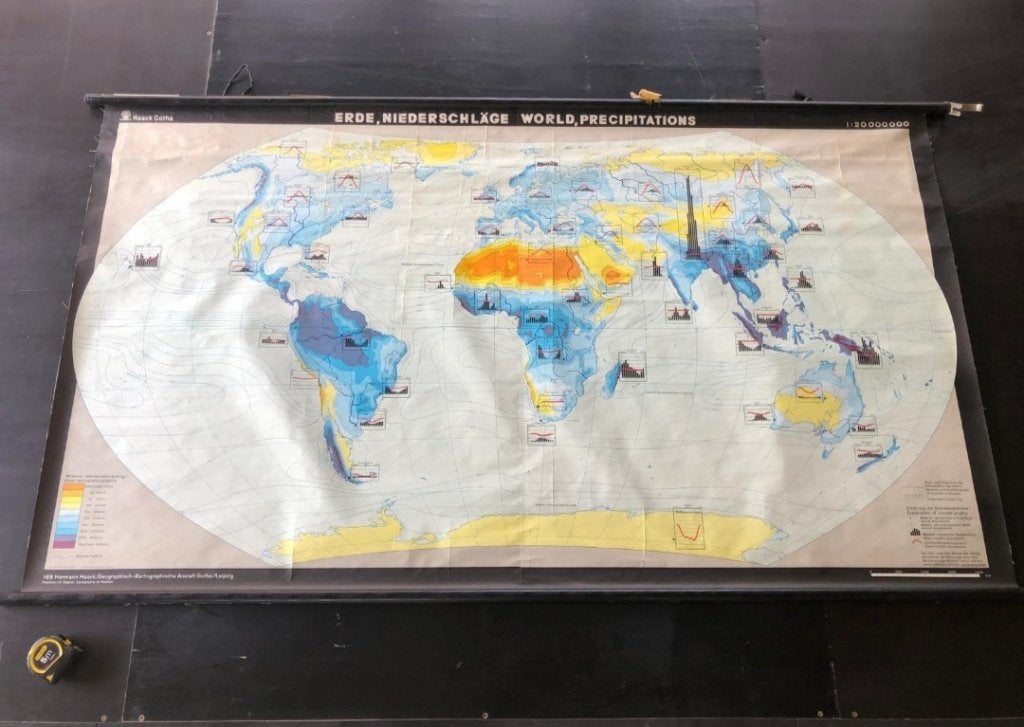 Carte du monde, Enlèvement, Géographie