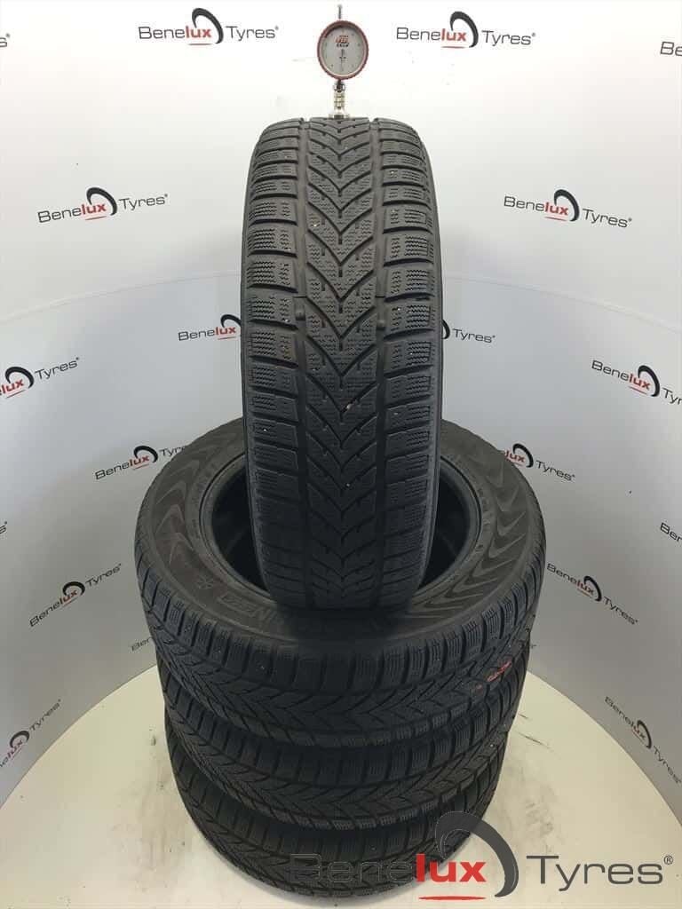 winter 205/60R16 92H Vredestein Snow 2 205/60 R16 205/60/16, Auto-onderdelen, Ophalen, Gebruikt, -, Band(en)