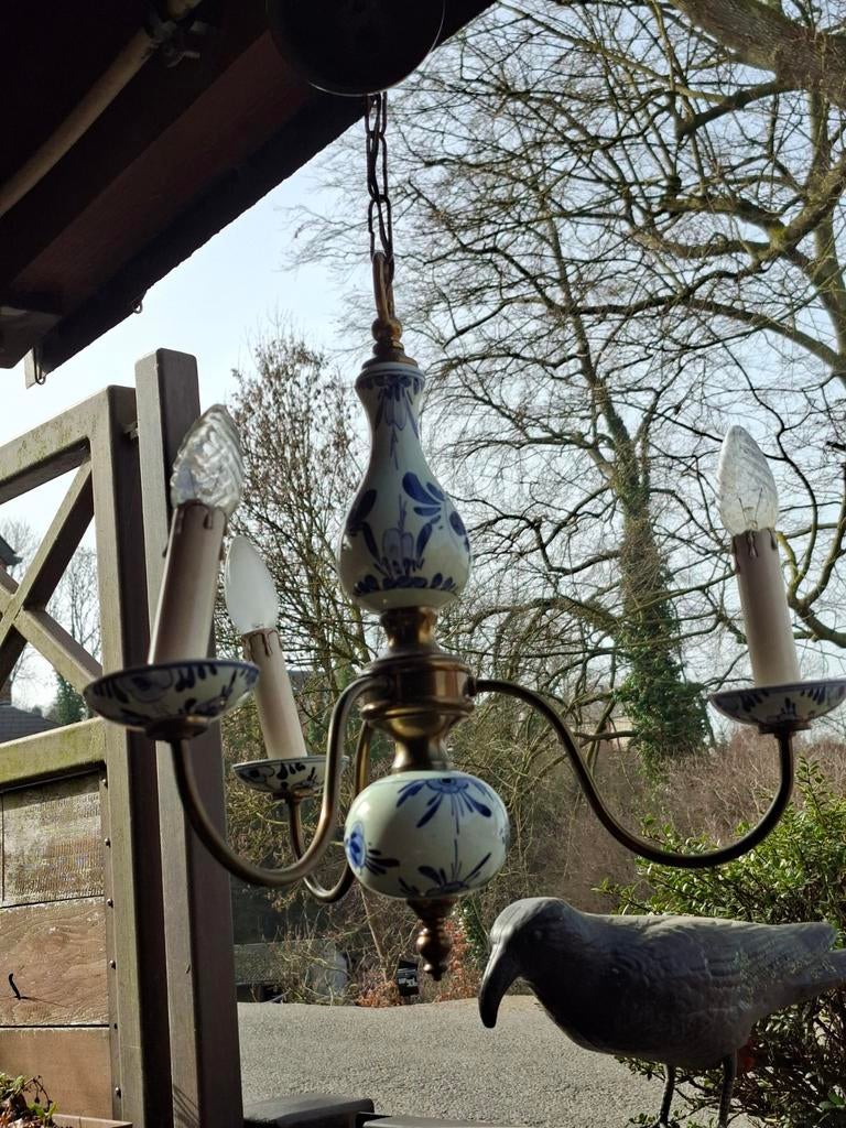 Lot de 2 lustres style Delft