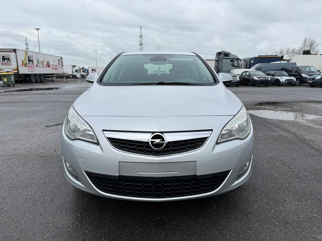 Opel Astra 2010 1.4 essence 159000 km AC, Autos, Euro 5, Achat, Entreprise, Boîte manuelle