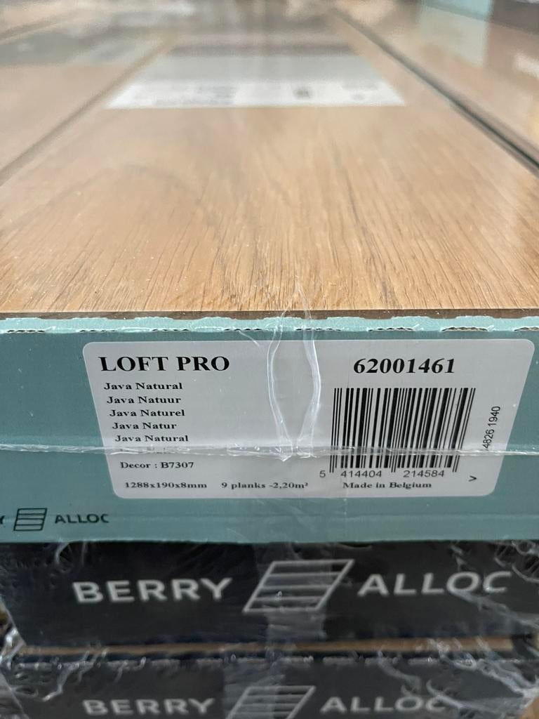 360m2 parquet stratifié flottant berry alloc 8mm, Maison & Meubles, Ameublement | Revêtements de sol, Comme neuf, Enlèvement