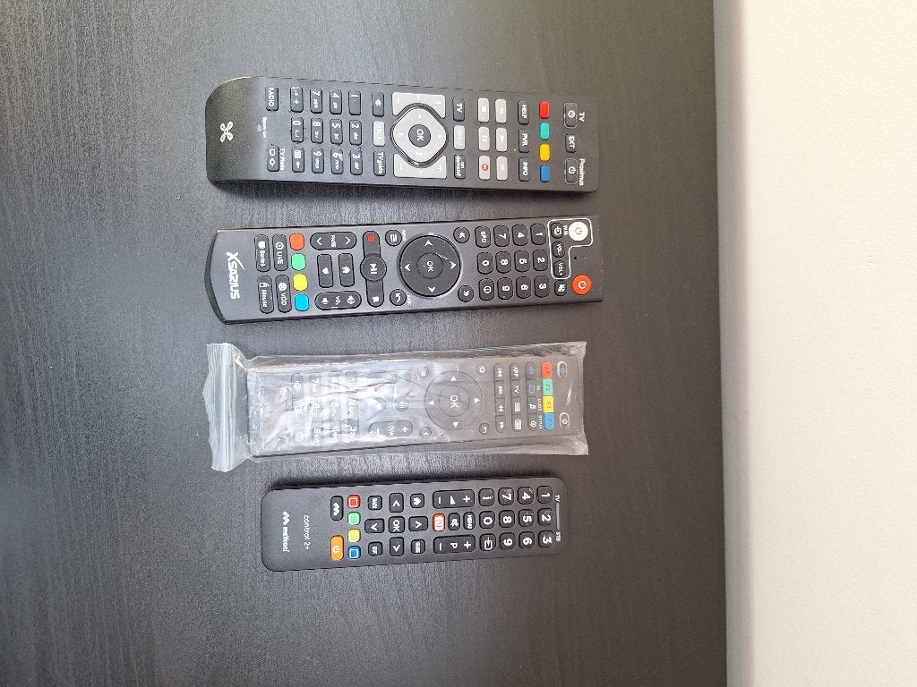 Télécommande Universel, Audio, Tv en Foto, Ophalen, Zo goed als nieuw, Universeel