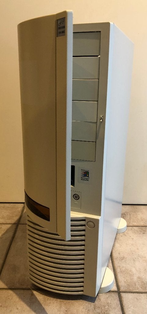 BB10 Extra Large Big Tower AT Case (P8P9 power connector), Ophalen, Zo goed als nieuw