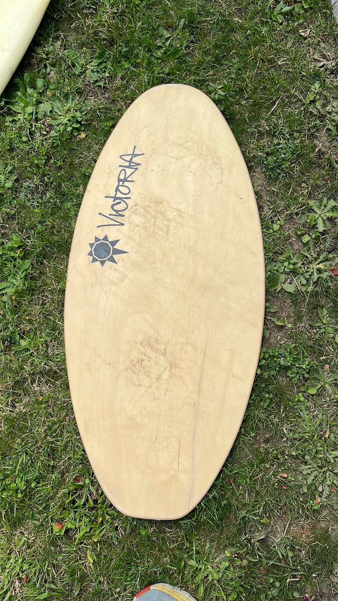 Victoria Skimboard, Enlèvement, Comme neuf
