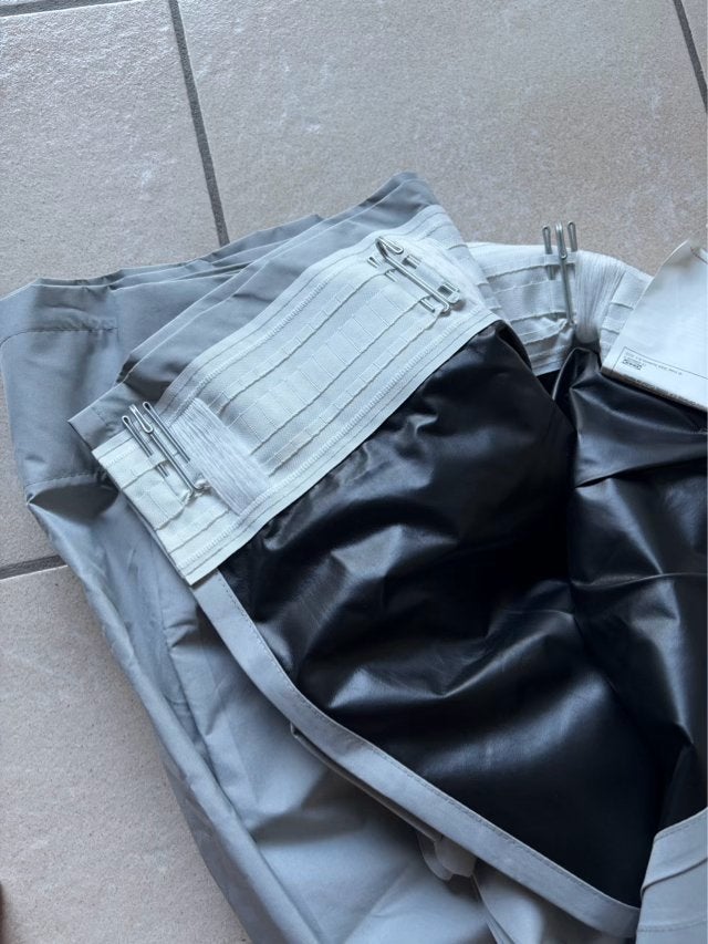 IKEA BENGTA verduisteringsgordijn (210x300cm) + RIKTIG haken, Huis en Inrichting, Ophalen, 300 cm, Verduisterend, Zo goed als nieuw