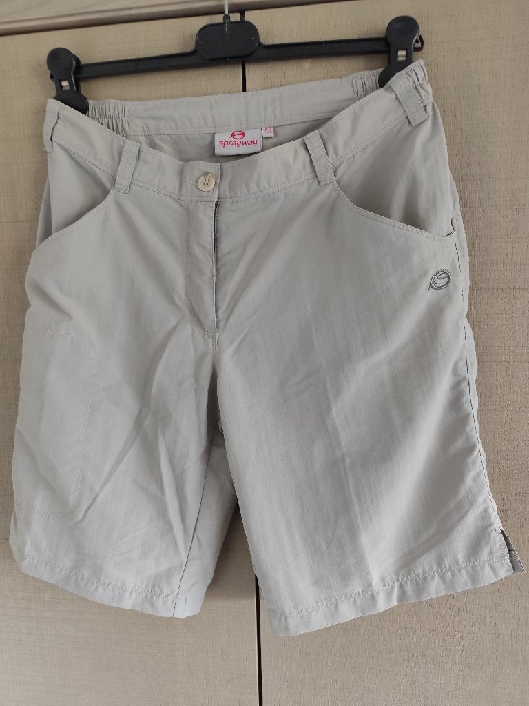 Short Sprayway, maat S, Kleding | Dames, Broeken en Pantalons, Sprayway, Kort, Beige, Ophalen of Verzenden