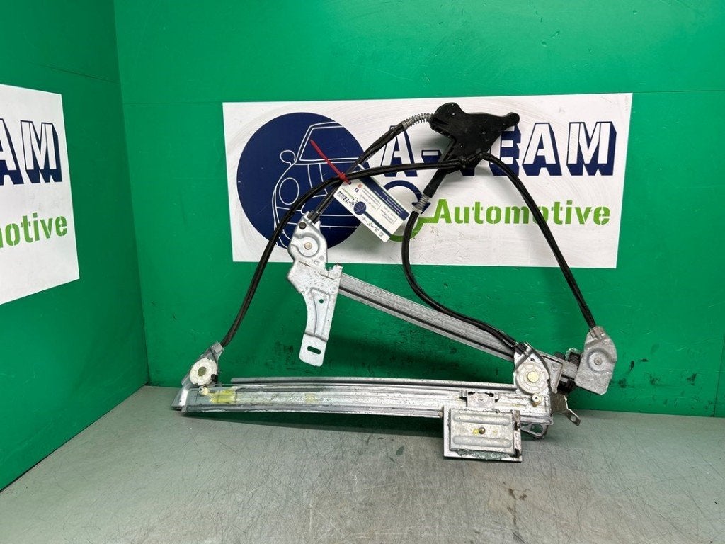 VITRE MECANISME AVANT DROIT 307 CC (3B) (|9650593780|), Kontakt-peugeot@peugeot.com, Utilisé, Peugeot Deutschland GmbH, Bahnhofsplatz
65423  Rüsselsheim, DE