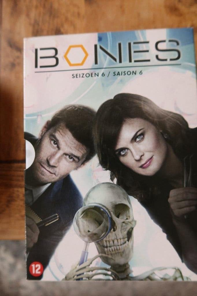Bones Seizoen 6, box met 6 DVD's., Cd's en Dvd's, Misdaad, Nederlands, Ophalen of Verzenden, Zo goed als nieuw