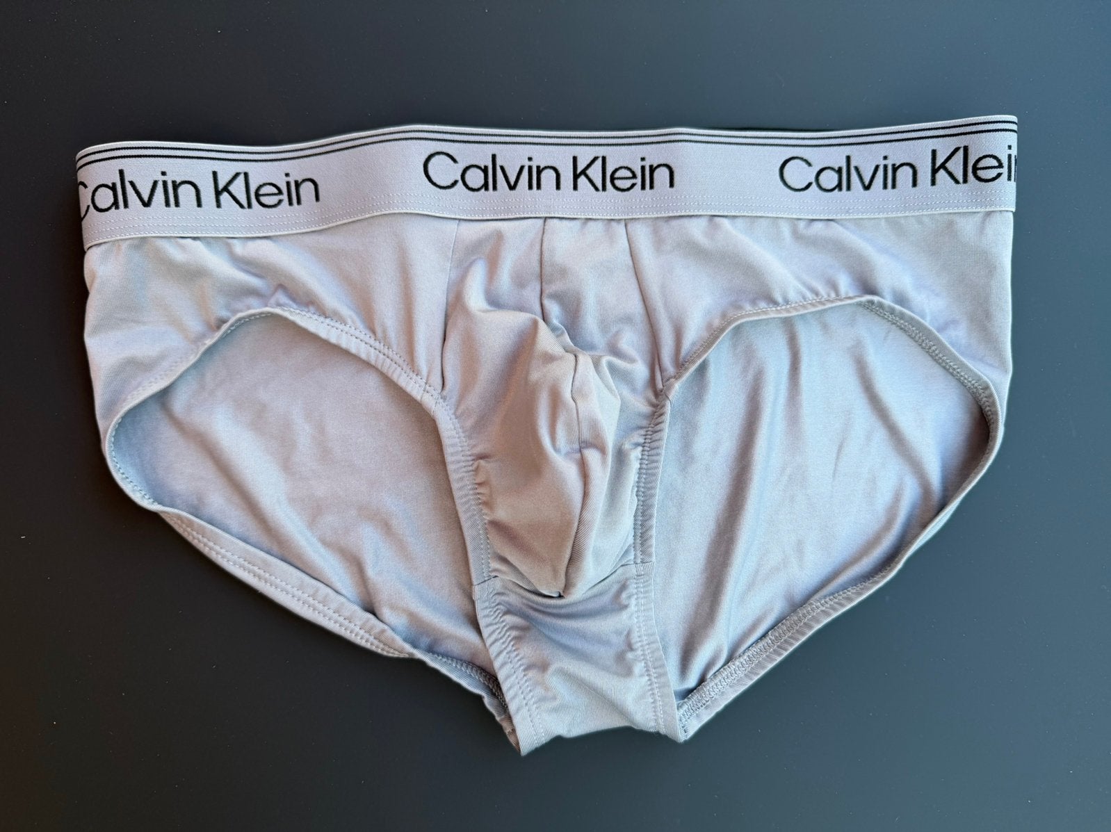 Slip Calvin Klein - gris - taille M, Envoi, Gris, Slip