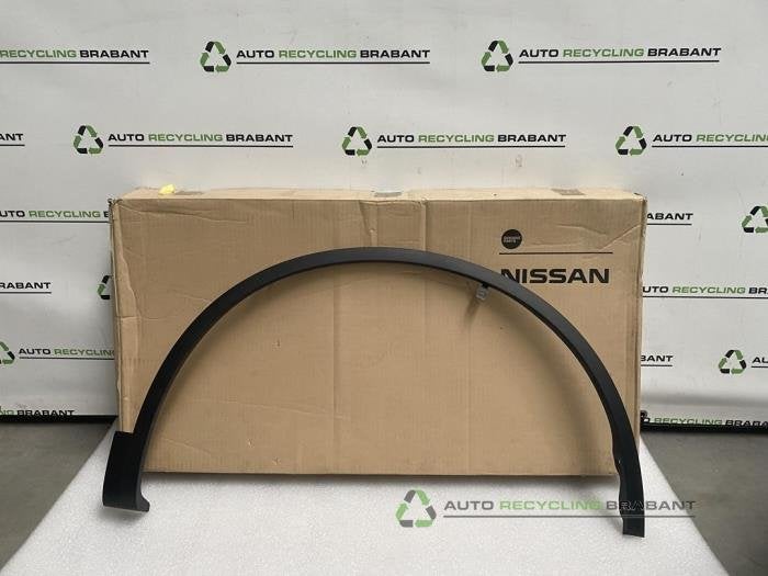 Extension garde-boue d'un Infiniti FX, -, 3 mois de garantie, Utilisé, -
