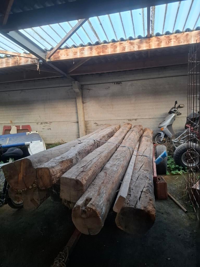Poutres en chêne a vendre faire offre