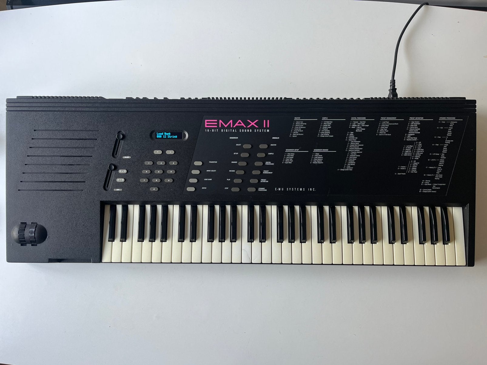Emu Emax II, Enlèvement, Comme neuf