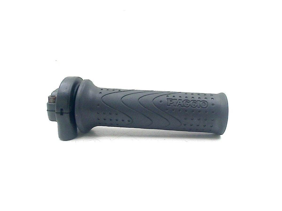 ACCELERATEUR BOITIER Piaggio, Dhr. S. di Majo, Utilisé, Info@cama-motorparts.nl, P.J. Troelstraweg 8 8
3144 CX  MAASSLUIS, NL