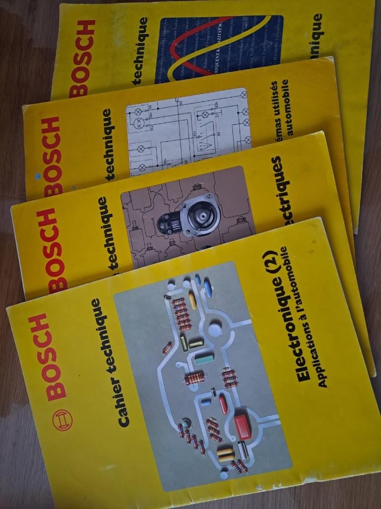 Collection de 20 livres techniques BOSCH automobile, Livres, Enlèvement, Comme neuf, Général