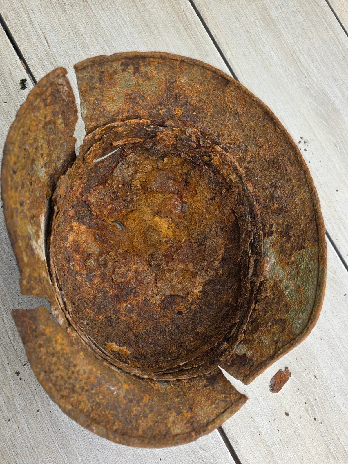 Duitse Helm WW2 Militaria Battle Damage, Ophalen