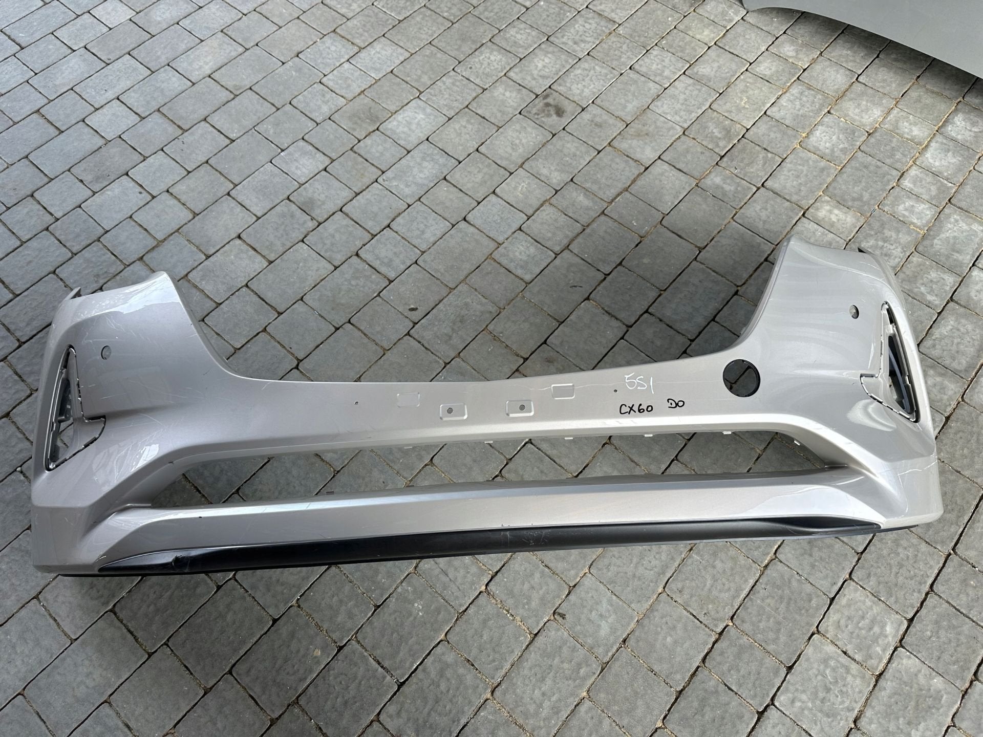 Pare-chocs avant Mazda CX60, Shinchi, Fuchu-Cho 3-1
730-8670  Hiroshima, Pare-chocs, Mazda Motor Corporation, Info@mazda.co.jp