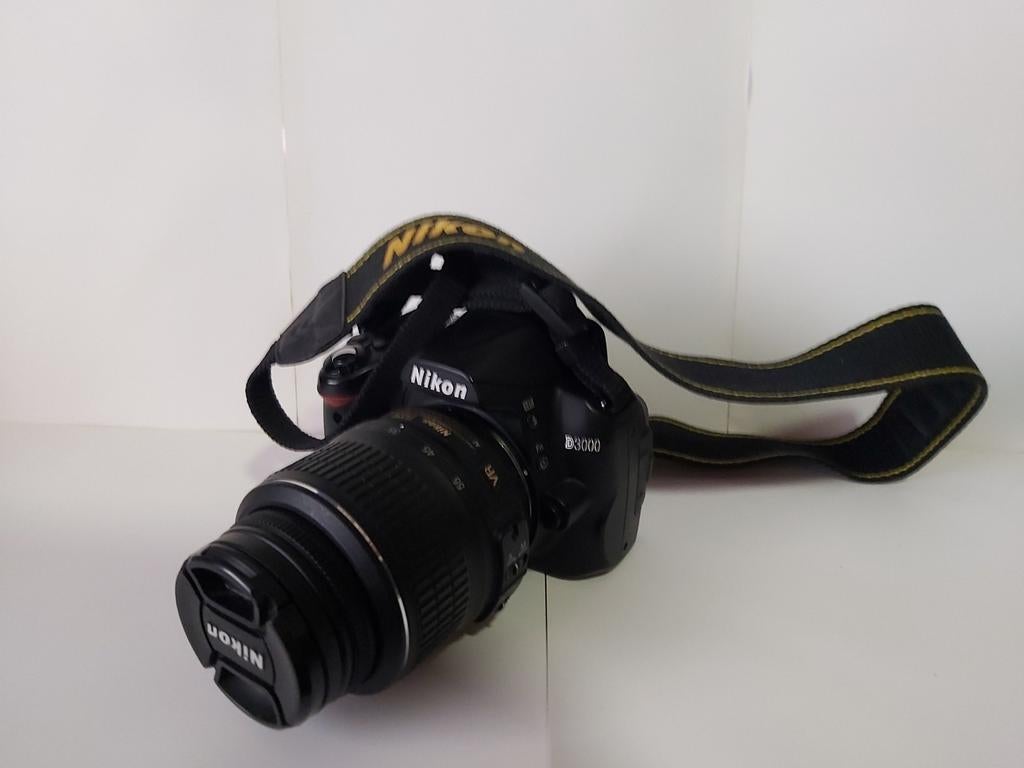 Nikon 3000, Audio, Tv en Foto, Fotocamera's Digitaal, Ophalen, Zo goed als nieuw, Nikon