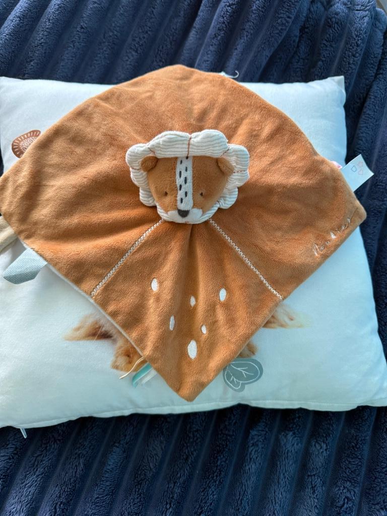 Doudou Noukies Babou Le Lion, Enfants & Bébés, Enlèvement ou Envoi, Comme neuf, Autres types