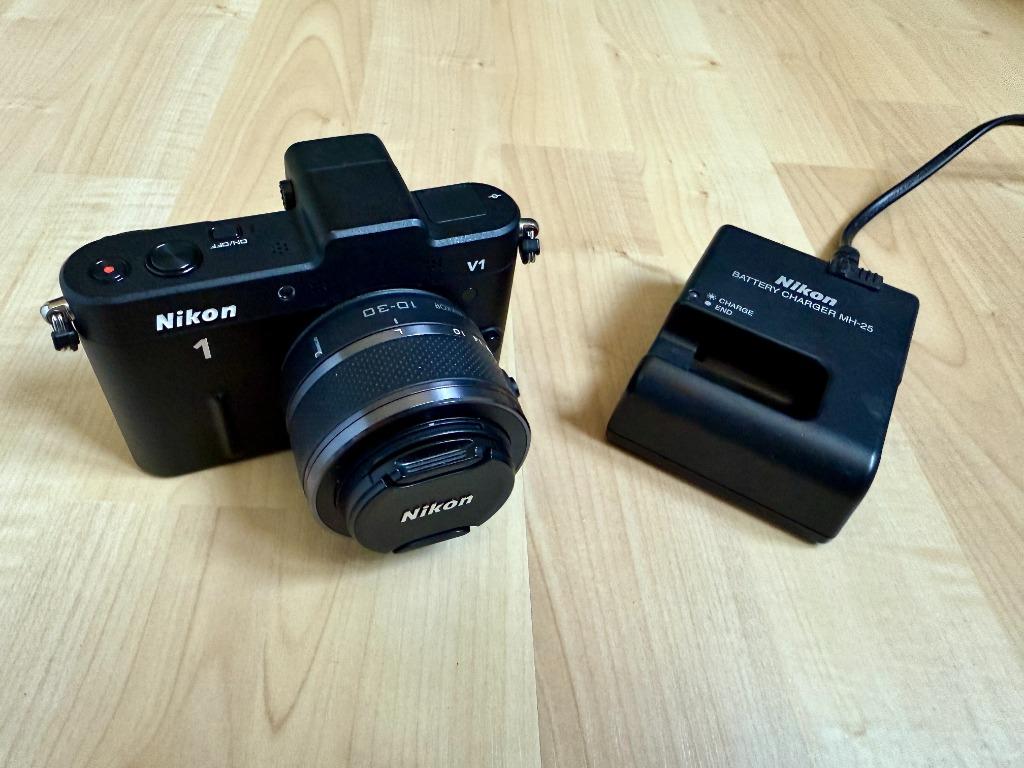 Nikon 1 Div. Camera en lenzen !, Ophalen of Verzenden, Refurbished, Compact, Nikon