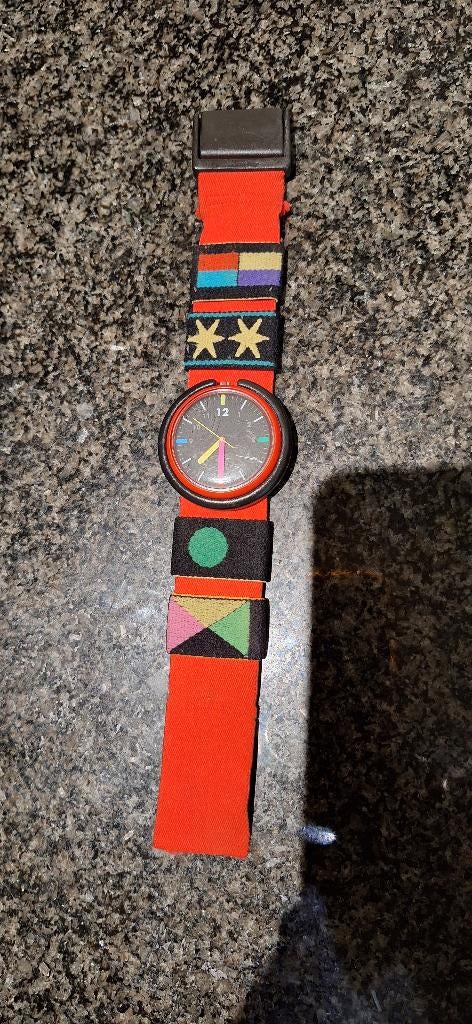 Pop Swatch S945 Swiss Made 753 patented waterresistant, Handtassen en Accessoires, Horloges | Heren, Ophalen, Kunststof, Gebruikt