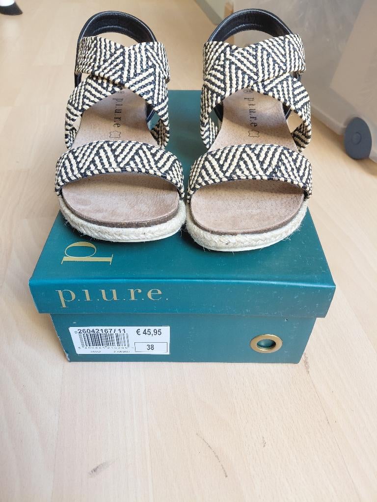 sandalen P.I.U.R.E M38, Neuf, Enlèvement ou Envoi, Beige, Piure