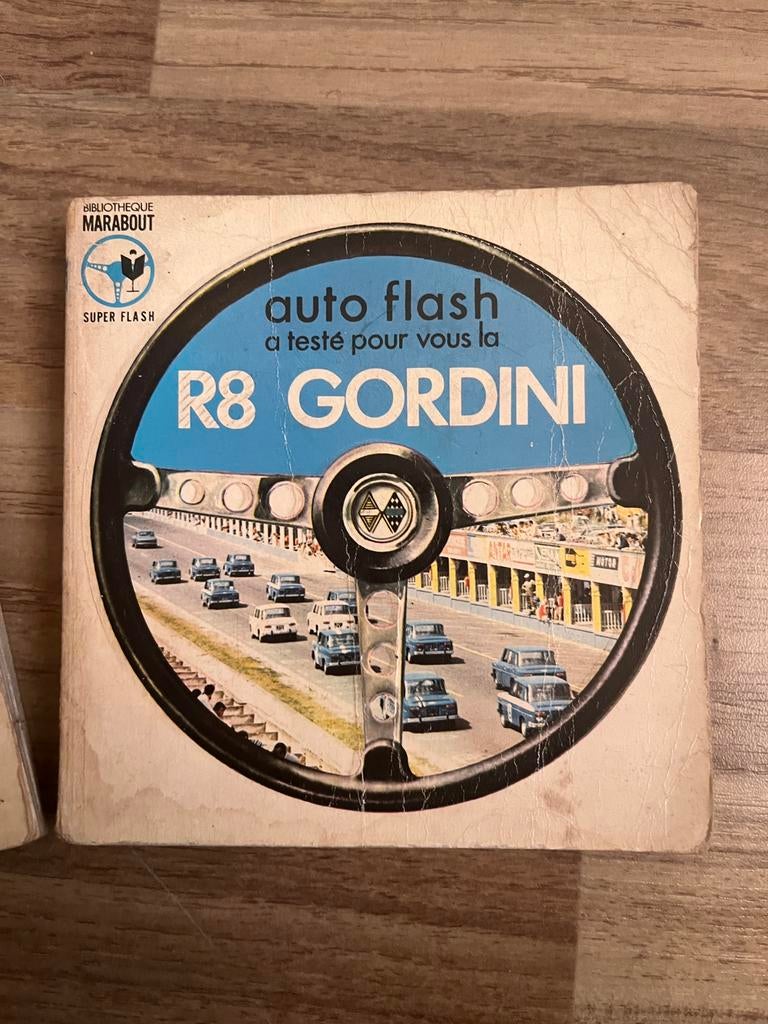 Ancien fascicule Auto flash R8 Gordini de 1967, Consoles de jeu & Jeux vidéo, Jeux | PC, Comme neuf, Enlèvement ou Envoi