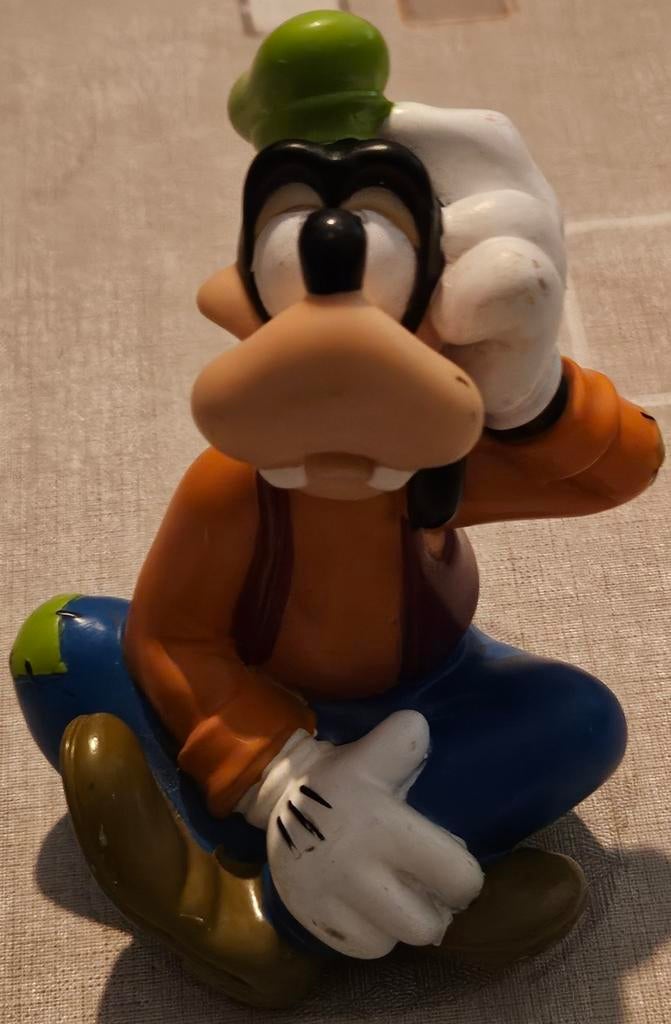 Figurine en peluche Goofy Disney
L'image montre, Collections, Enlèvement ou Envoi, Comme neuf