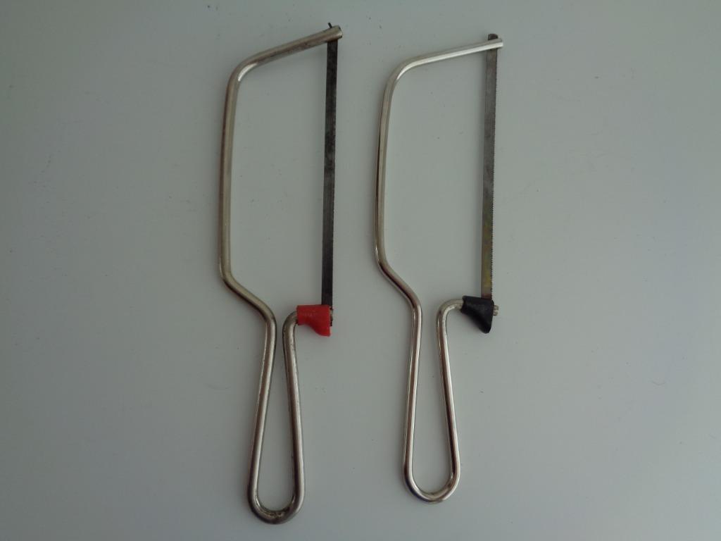 Mini scie ancienne X 2 pièces., Antiquités & Art, Curiosités & Brocante, Enlèvement ou Envoi