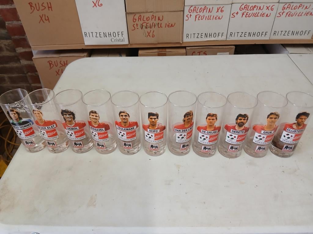 Verres, Collections, Enlèvement