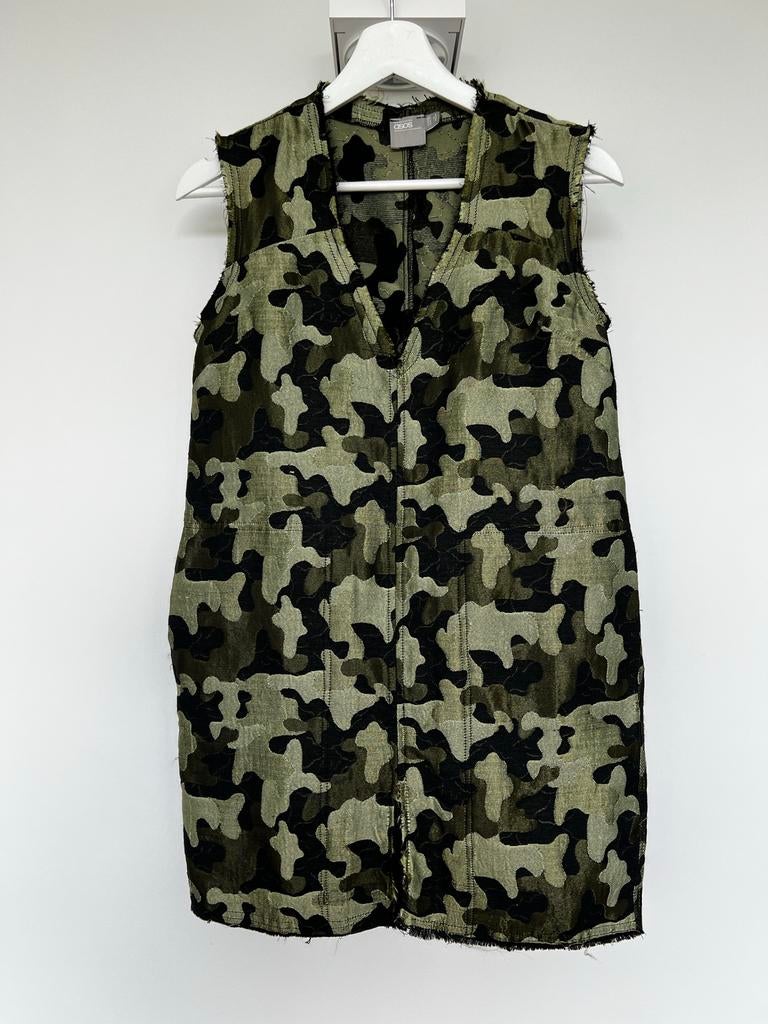 Robe à imprimé militaire ASOS taille S, Vêtements | Femmes, Robes, Enlèvement ou Envoi, Comme neuf, Vert, Asos