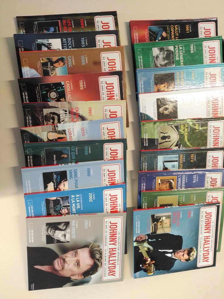 la collection officielle de johnny hallyday 50 ans, Collections, Enlèvement, Comme neuf, Livre, Revue ou Article