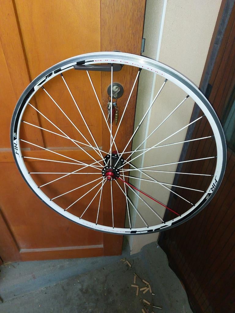 Roue arrière vélo course 28 pouces  9-10-11 V, Ophalen, 28 inch